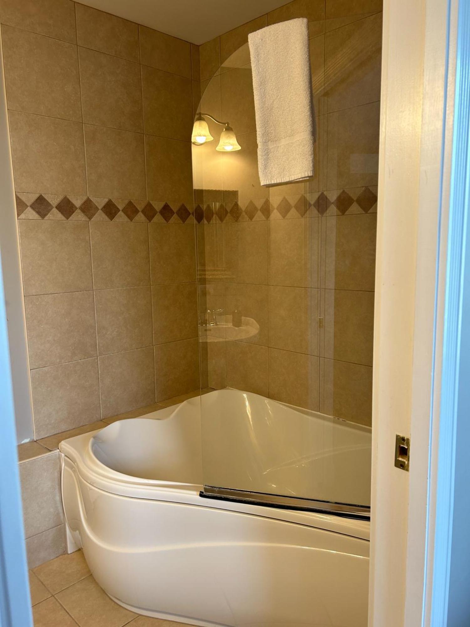 Fairholm Boutique Inns Charlottetown Room photo